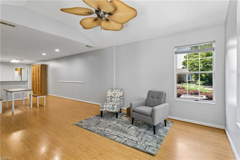 Photo 9 of 39 residential for sale in York County virginia