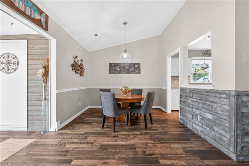 Photo 14 of 46 residential for sale in Virginia Beach virginia