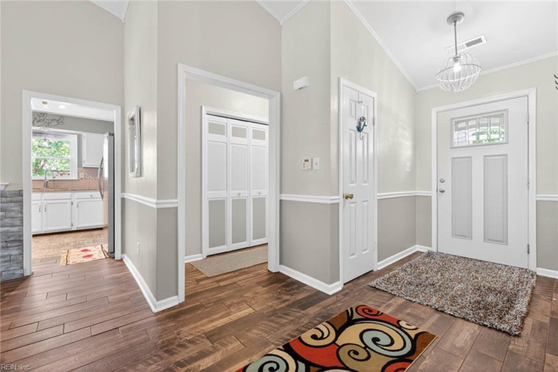 Photo 9 of 46 residential for sale in Virginia Beach virginia