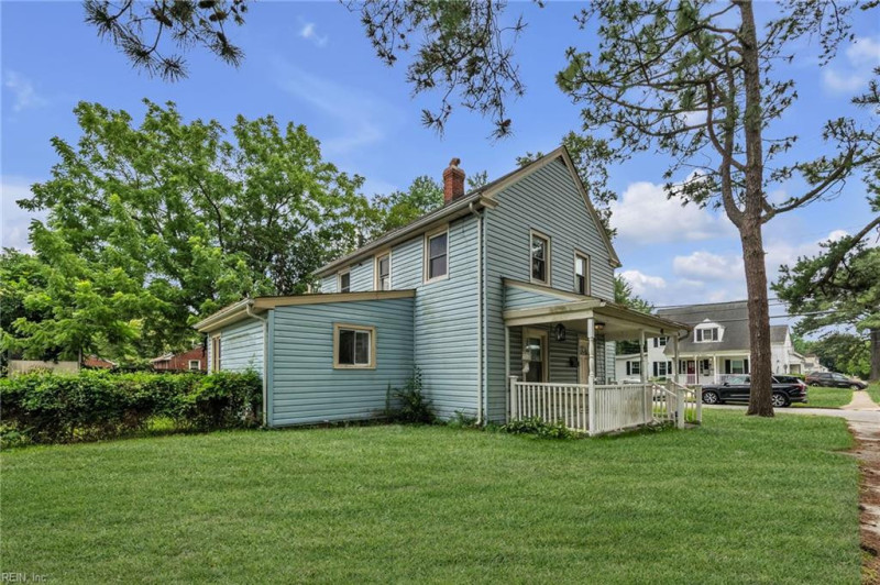 Photo 2 of 31 residential for sale in Portsmouth virginia