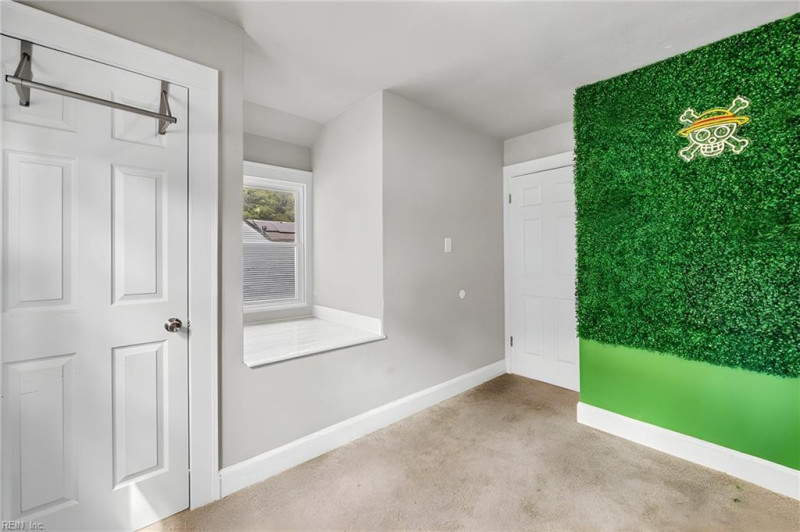 Photo 26 of 31 residential for sale in Portsmouth virginia