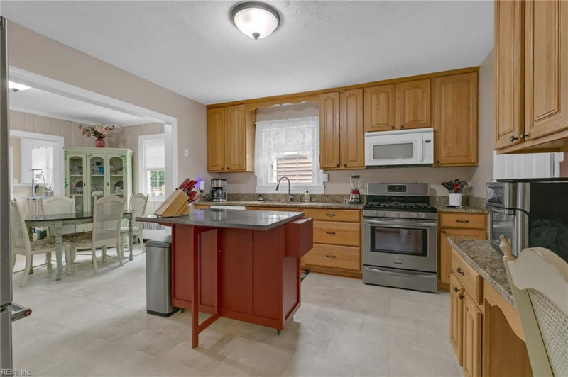 Photo 11 of 38 residential for sale in Newport News virginia Photo 11 of 38 residential for sale in Newport News virginia