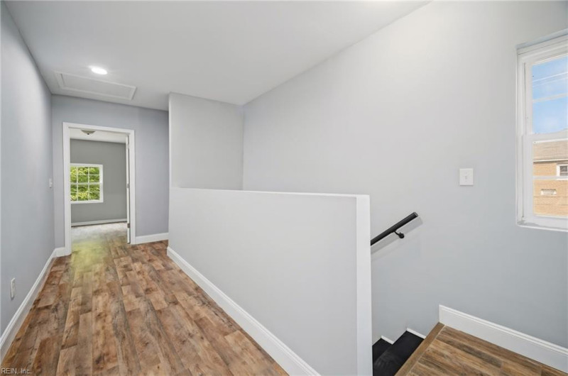 Photo 12 of 25 residential for sale in Portsmouth virginia