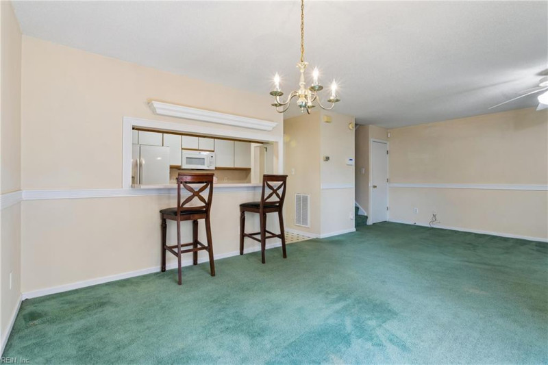 Photo 11 of 35 residential for sale in Portsmouth virginia