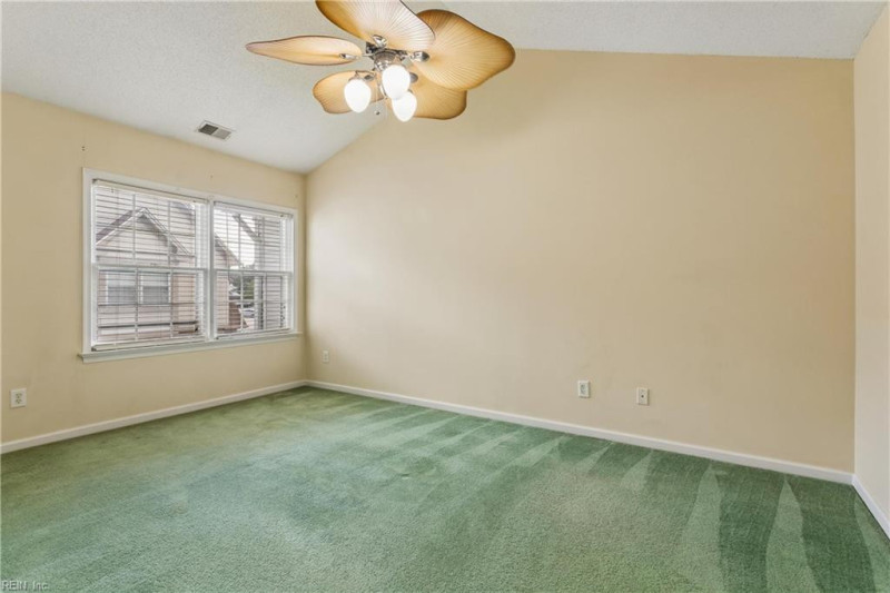 Photo 21 of 35 residential for sale in Portsmouth virginia