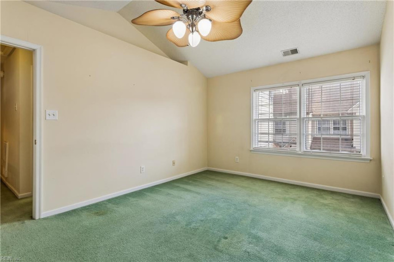 Photo 23 of 35 residential for sale in Portsmouth virginia