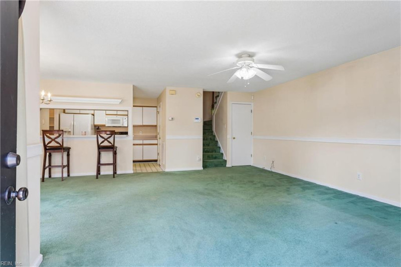 Photo 4 of 35 residential for sale in Portsmouth virginia