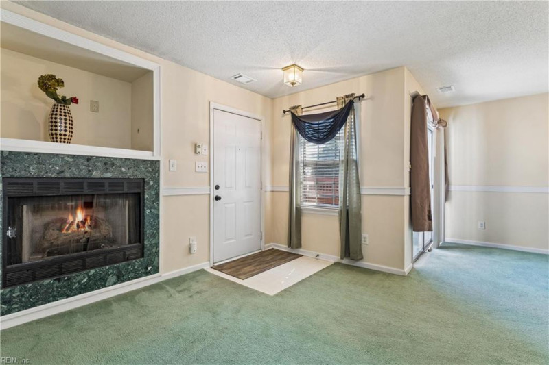 Photo 5 of 35 residential for sale in Portsmouth virginia