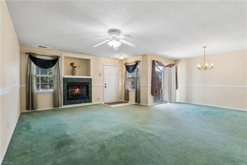 Photo 7 of 35 residential for sale in Portsmouth virginia