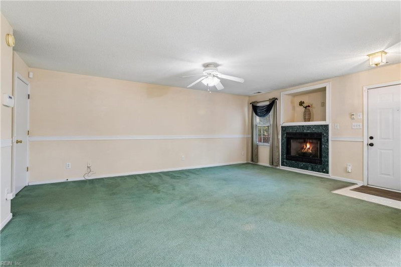 Photo 8 of 35 residential for sale in Portsmouth virginia