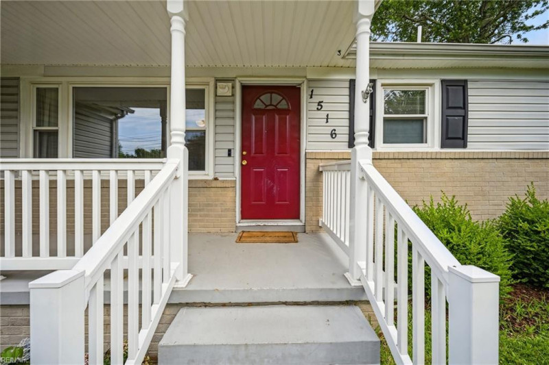 Photo 2 of 33 residential for sale in Virginia Beach virginia