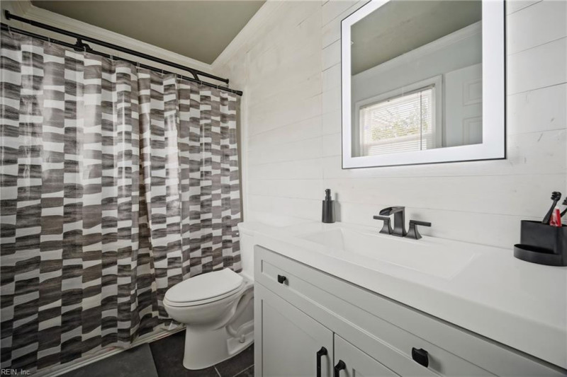 Photo 21 of 33 residential for sale in Virginia Beach virginia
