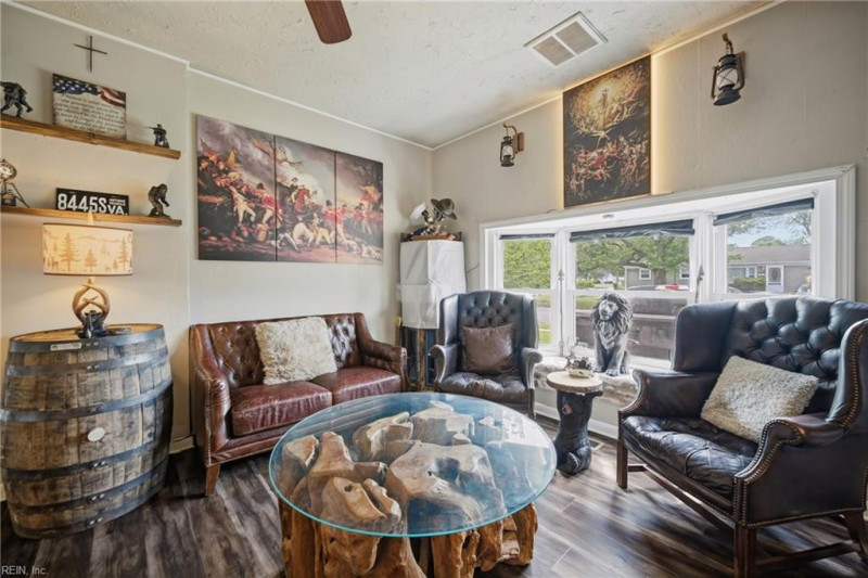 Photo 7 of 33 residential for sale in Virginia Beach virginia