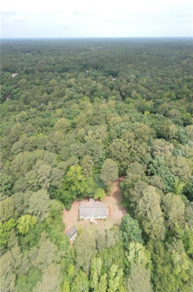 Photo 26 of 36 residential for sale in Gloucester County virginia
