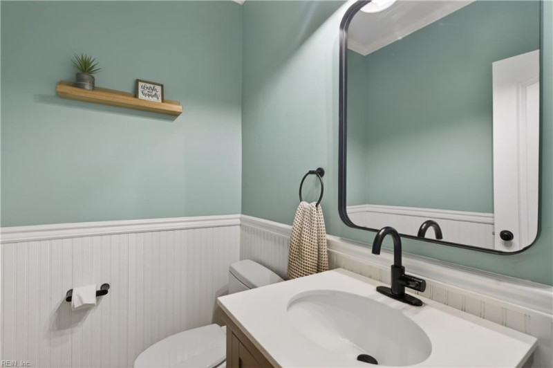 Photo 14 of 47 residential for sale in Chesapeake virginia