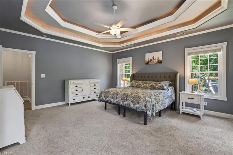 Photo 17 of 47 residential for sale in Chesapeake virginia