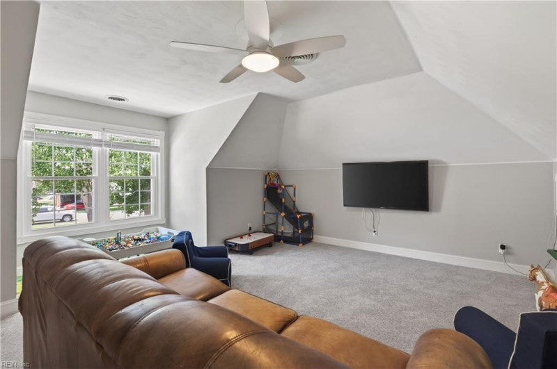 Photo 28 of 47 residential for sale in Chesapeake virginia