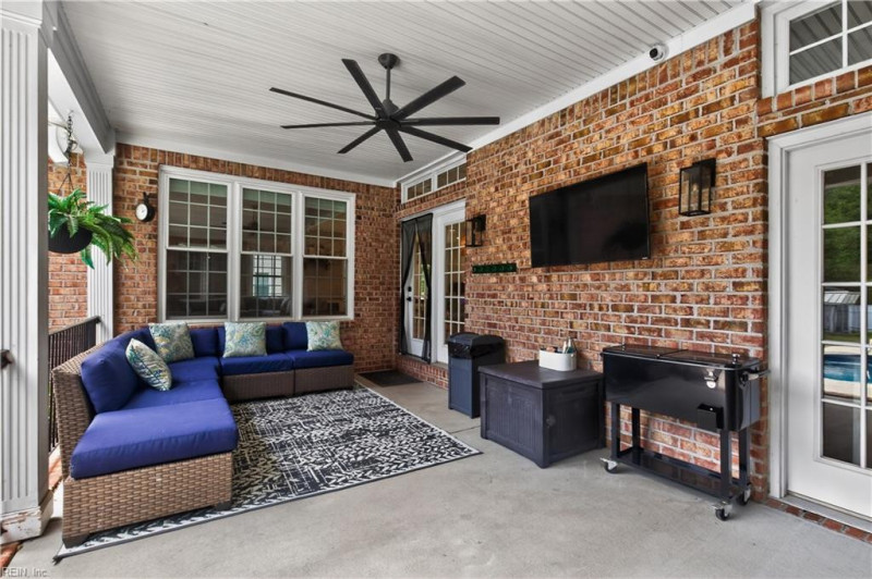 Photo 40 of 47 residential for sale in Chesapeake virginia