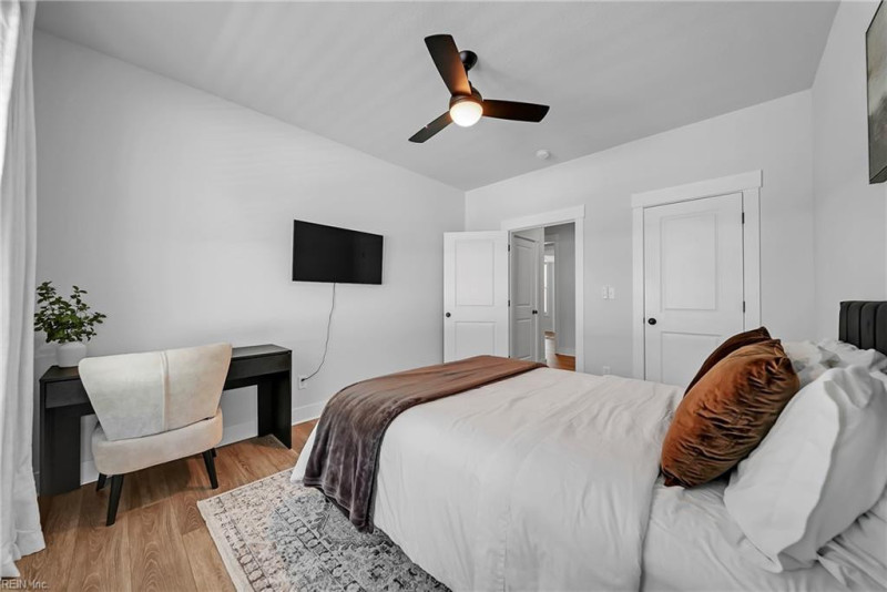 Photo 17 of 50 residential for sale in Chesapeake virginia