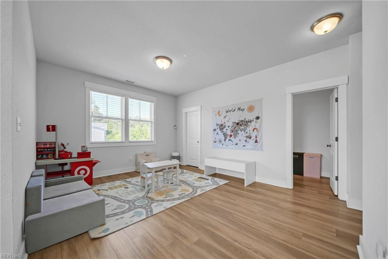 Photo 22 of 50 residential for sale in Chesapeake virginia
