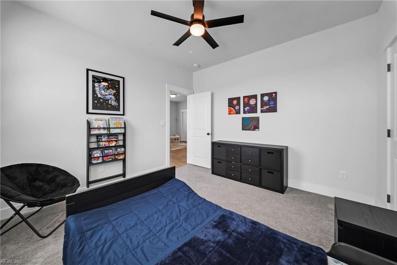 Photo 25 of 50 residential for sale in Chesapeake virginia