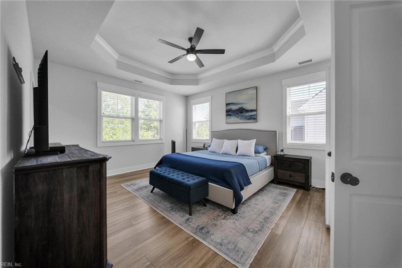 Photo 36 of 50 residential for sale in Chesapeake virginia