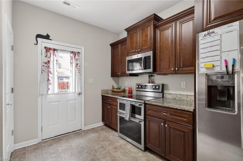 Photo 12 of 37 residential for sale in Chesapeake virginia Photo 12 of 37 residential for sale in Chesapeake virginia