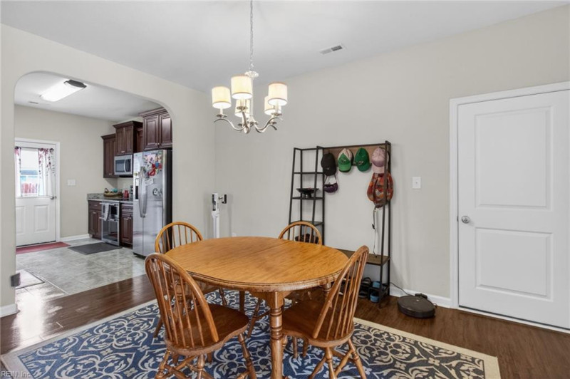 Photo 17 of 37 residential for sale in Chesapeake virginia Photo 17 of 37 residential for sale in Chesapeake virginia