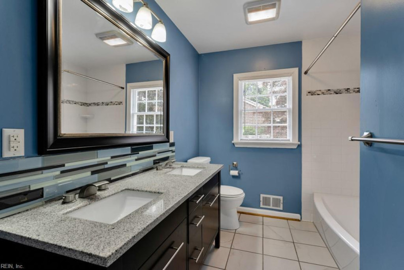 Photo 26 of 39 residential for sale in Chesapeake virginia