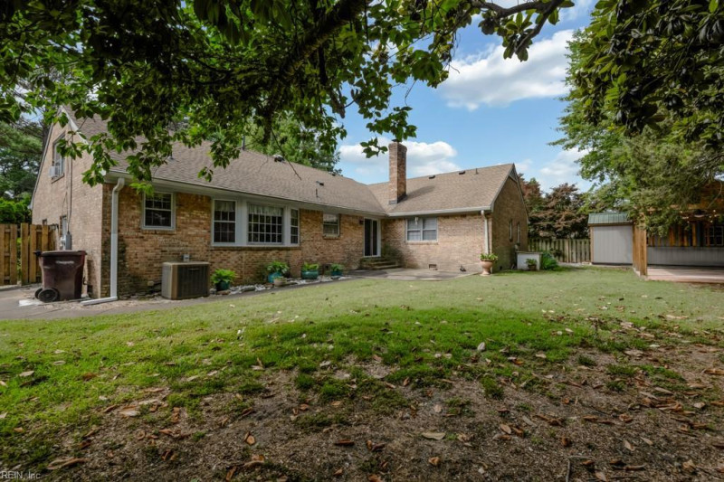 Photo 33 of 39 residential for sale in Chesapeake virginia