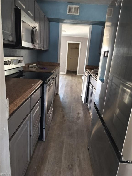 Photo 5 of 7 residential for sale in Chesapeake virginia Photo 5 of 7 residential for sale in Chesapeake virginia