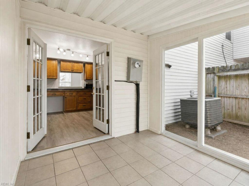 Photo 22 of 39 residential for sale in Virginia Beach virginia