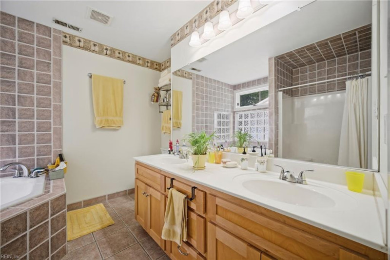 Photo 23 of 49 residential for sale in Norfolk virginia Photo 23 of 49 residential for sale in Norfolk virginia