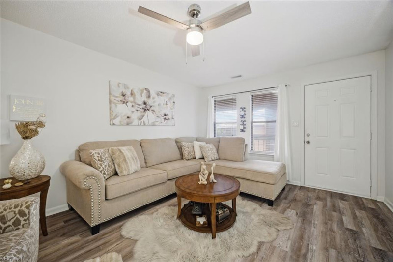 Photo 11 of 35 residential for sale in Norfolk virginia