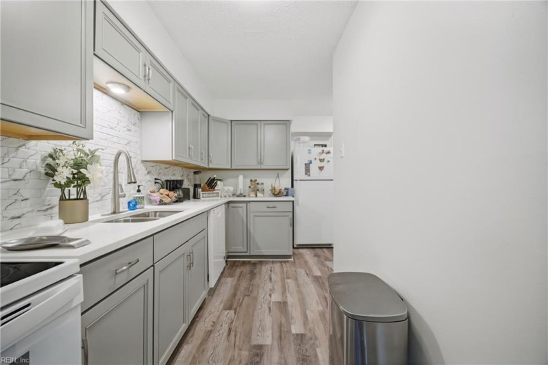 Photo 19 of 35 residential for sale in Norfolk virginia
