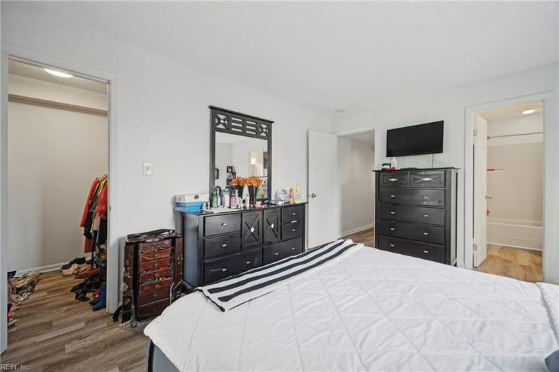 Photo 23 of 35 residential for sale in Norfolk virginia