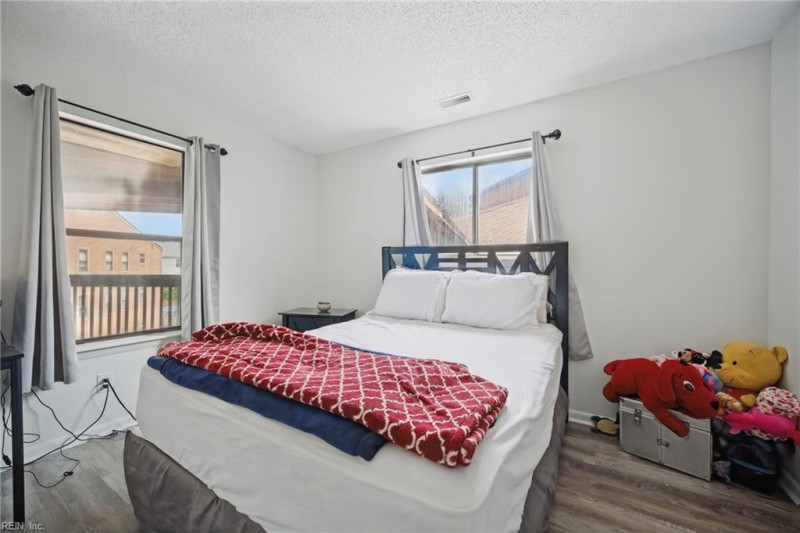 Photo 28 of 35 residential for sale in Norfolk virginia