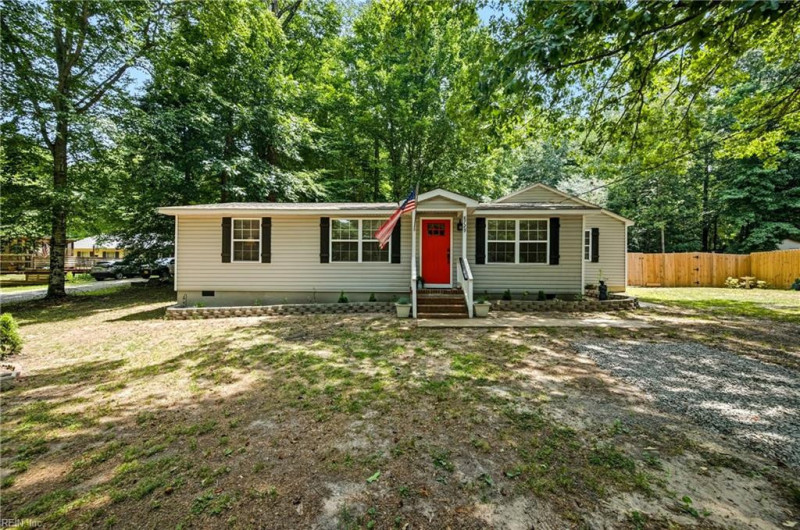 Photo 1 of 32 residential for sale in Gloucester County virginia