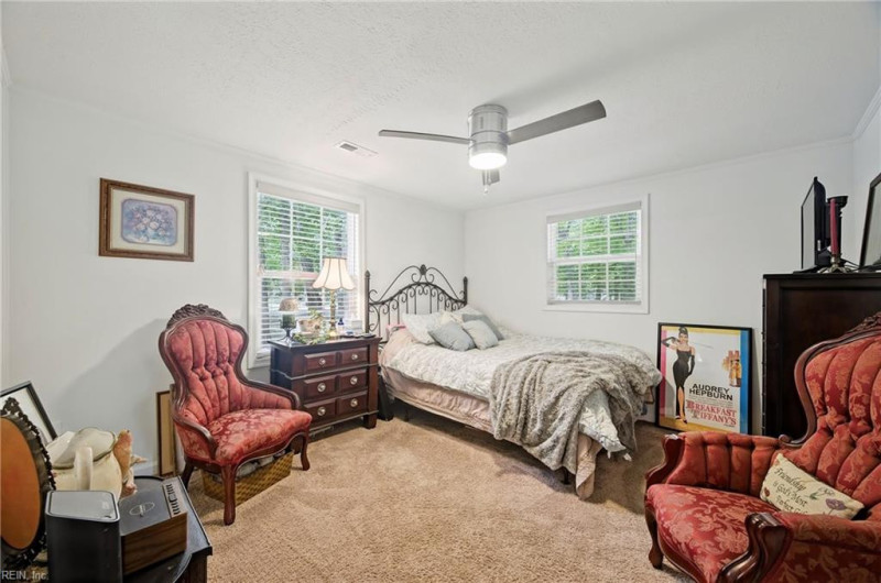 Photo 21 of 32 residential for sale in Gloucester County virginia