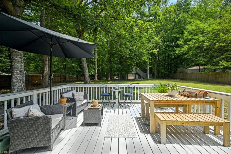 Photo 22 of 32 residential for sale in Gloucester County virginia