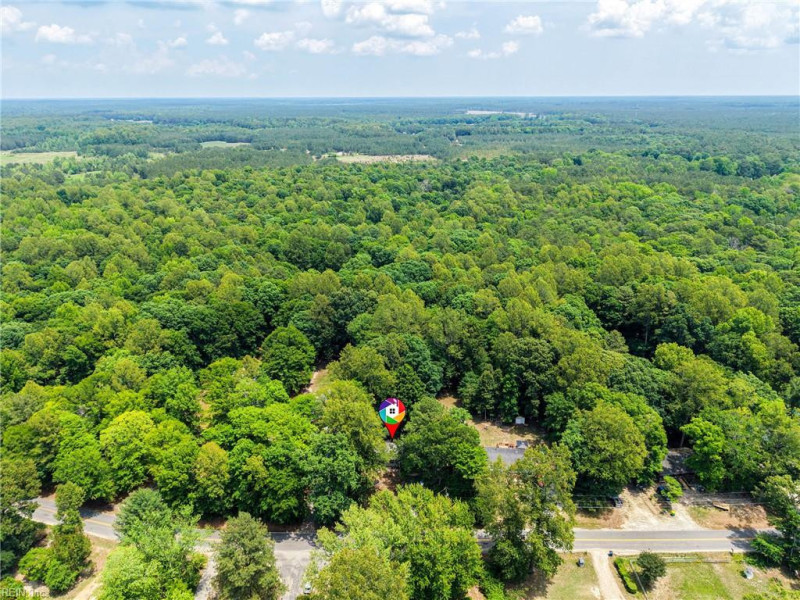 Photo 29 of 32 residential for sale in Gloucester County virginia