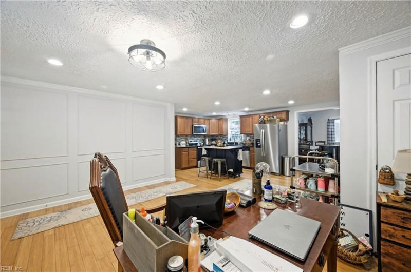 Photo 5 of 32 residential for sale in Gloucester County virginia