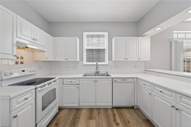 Photo 11 of 33 rental for rent in Chesapeake virginia