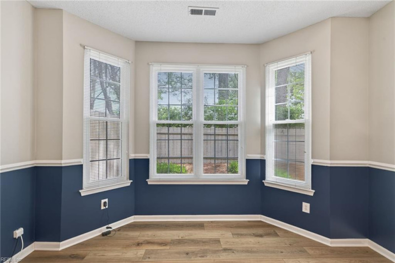 Photo 15 of 33 rental for rent in Chesapeake virginia