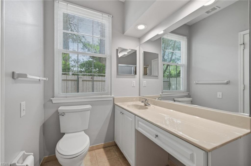 Photo 20 of 33 rental for rent in Chesapeake virginia