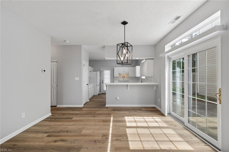 Photo 7 of 33 rental for rent in Chesapeake virginia