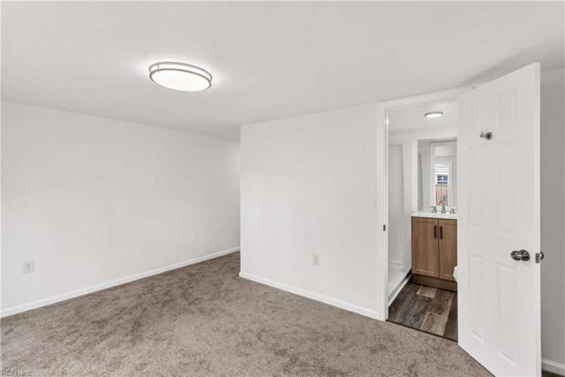 Photo 12 of 22 residential for sale in Portsmouth virginia