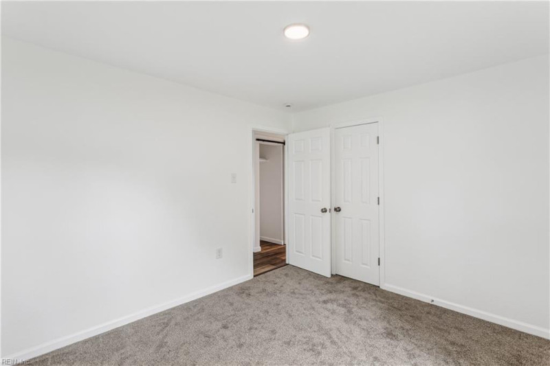 Photo 13 of 22 residential for sale in Portsmouth virginia