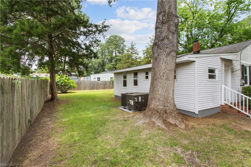 Photo 21 of 22 residential for sale in Portsmouth virginia