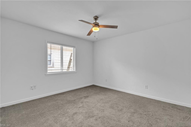 Photo 33 of 41 residential for sale in Portsmouth virginia